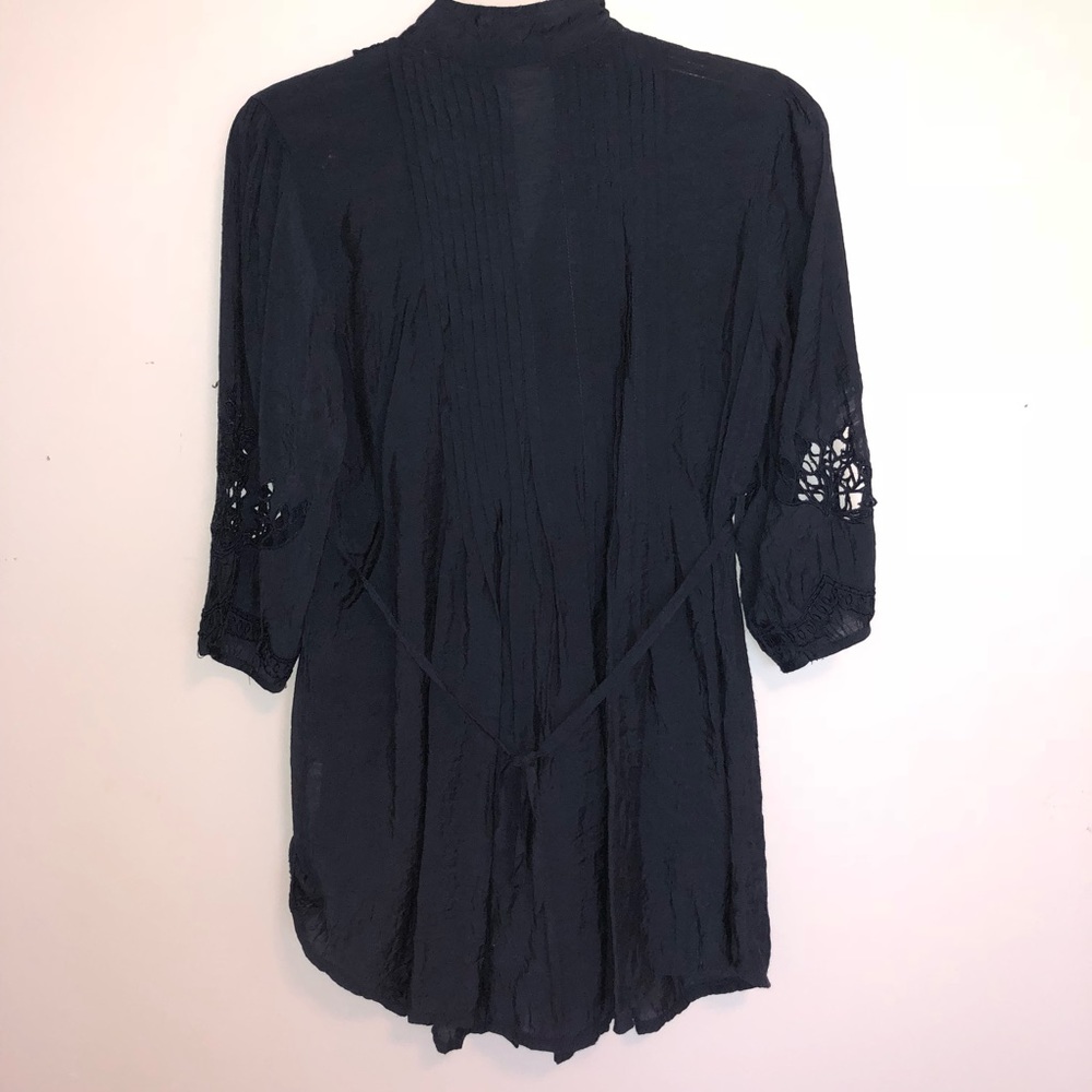 Display Paris 🦋 navy blue embroidered EUC - Picture 7 of 8